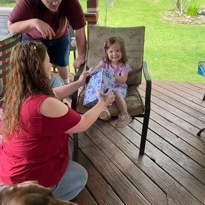 Meet your Posher, Debra